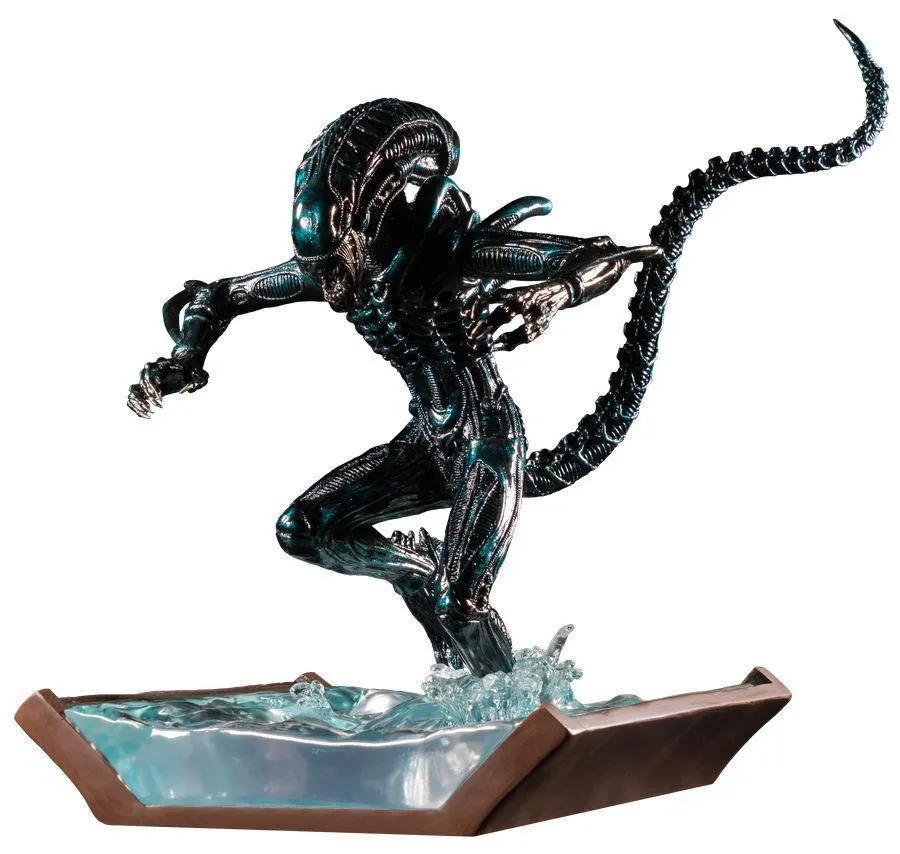 Aliens - Alien Water Attack Statue - Image 14