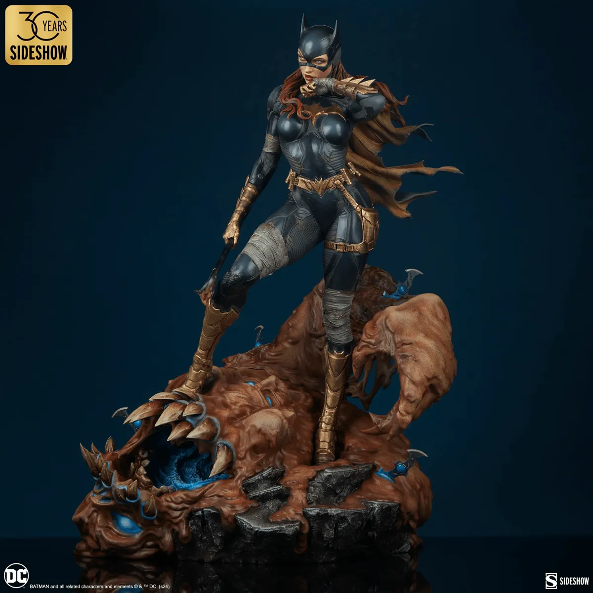 Batman - Batgirl Premium Format Statue - Image 5