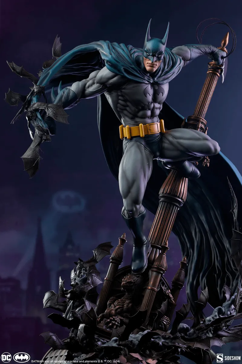 Batman - Batman Premium Format 1:4 Scale Statue - Image 2