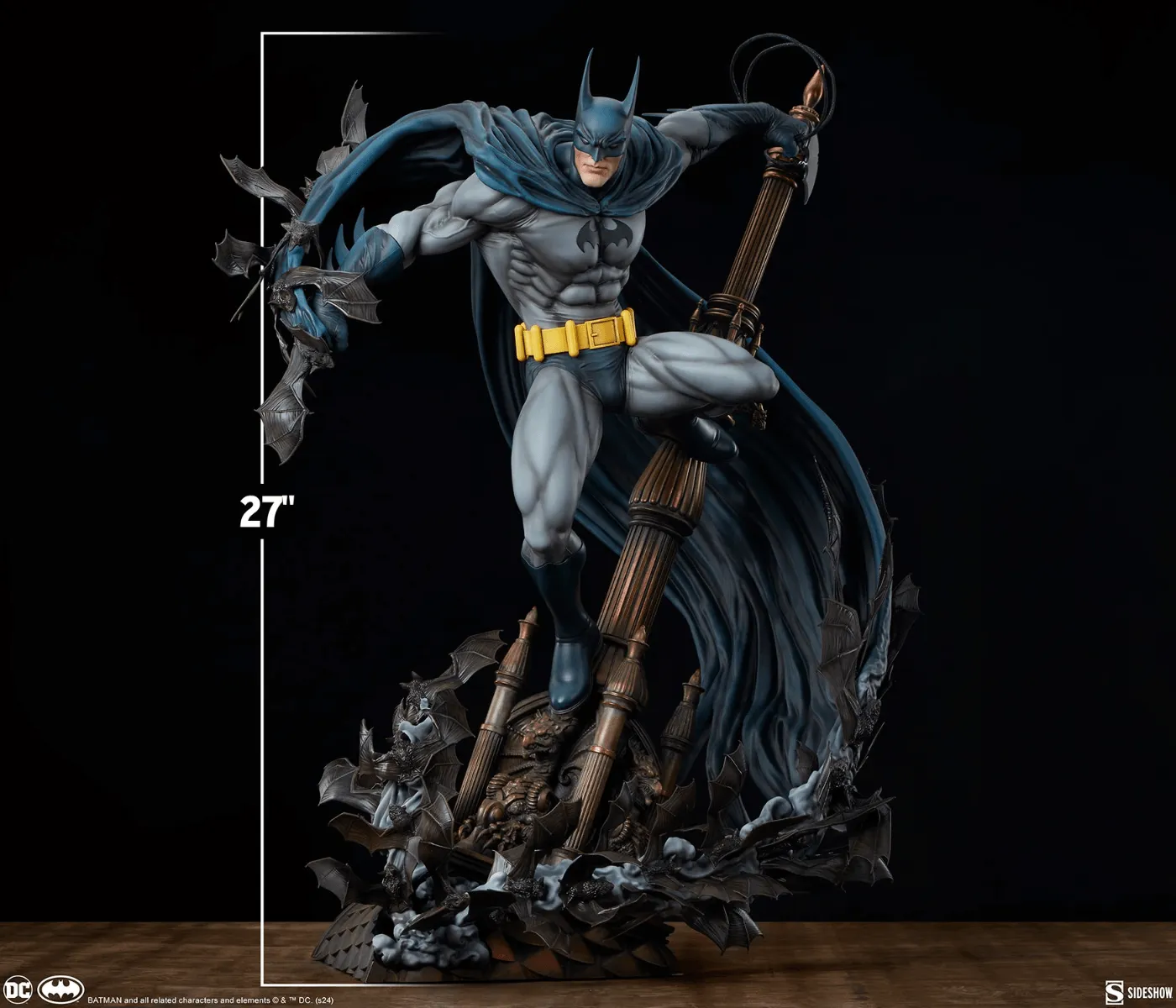 Batman - Batman Premium Format 1:4 Scale Statue - Image 7