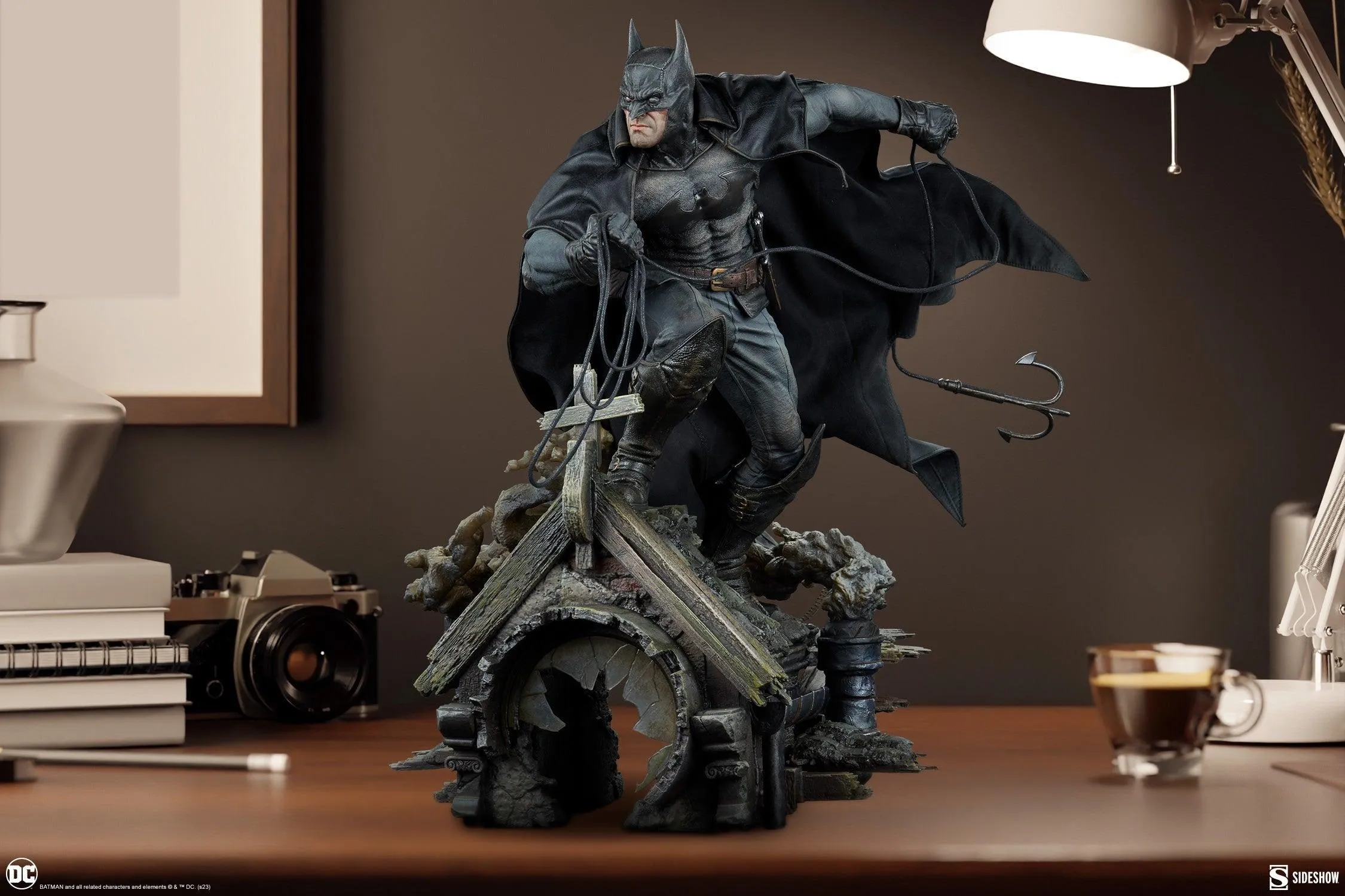 Batman - Gotham by Gaslight Premium Format Statue - Image 6
