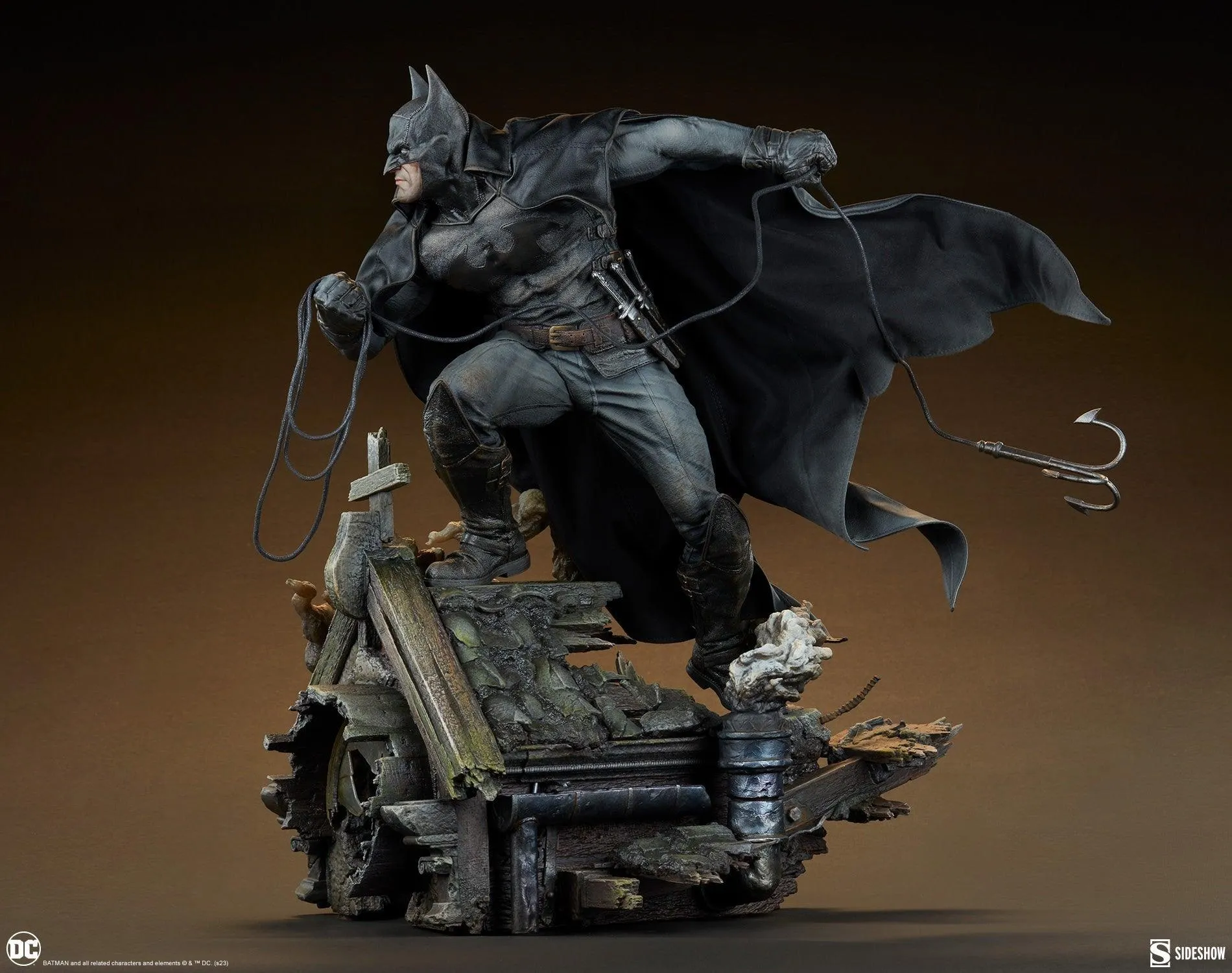 Batman - Gotham by Gaslight Premium Format Statue - Image 9