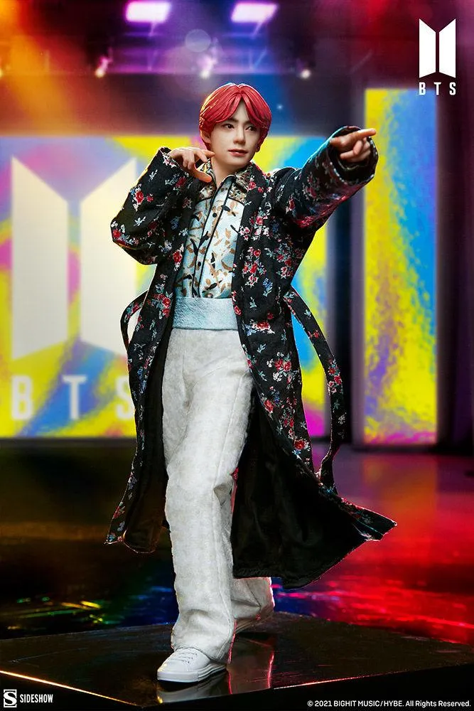 BTS - V Deluxe Statue - Image 2