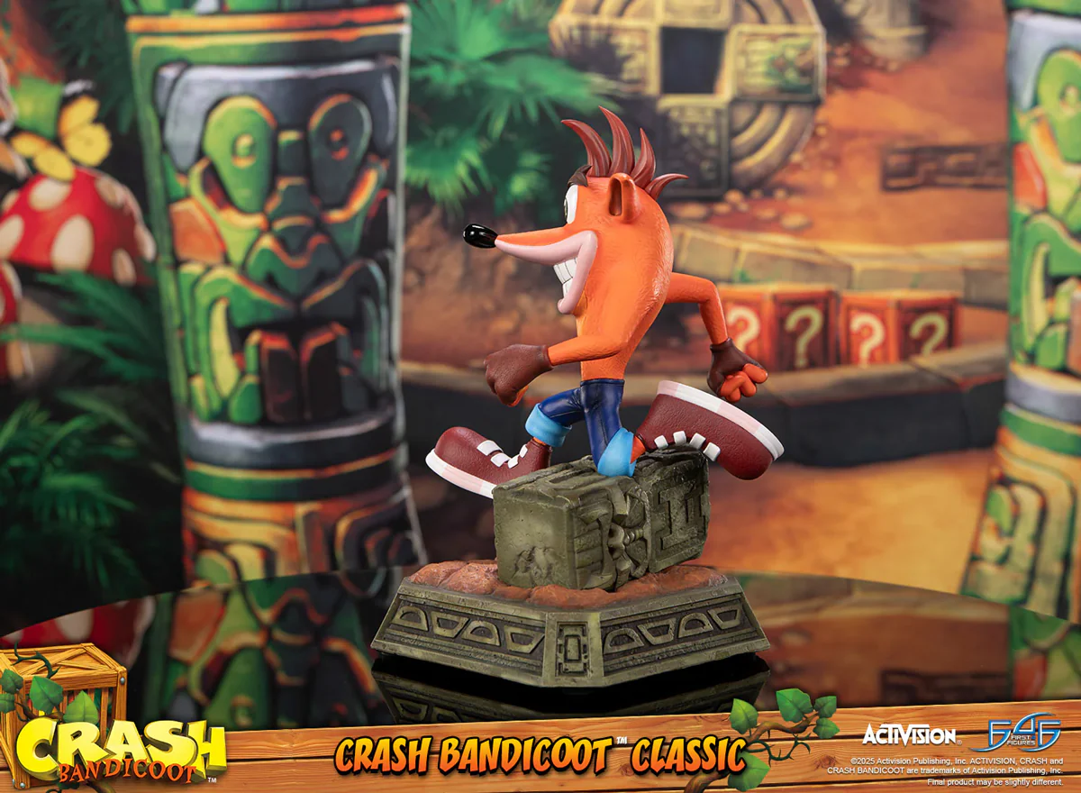 Crash Bandicoot - Crash Running Statue - Image 9