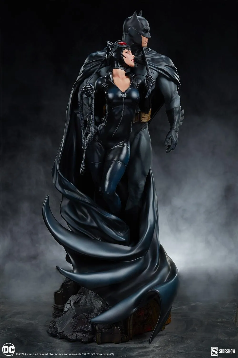 DC Comics - Batman & Catwoman Diorama - Image 6