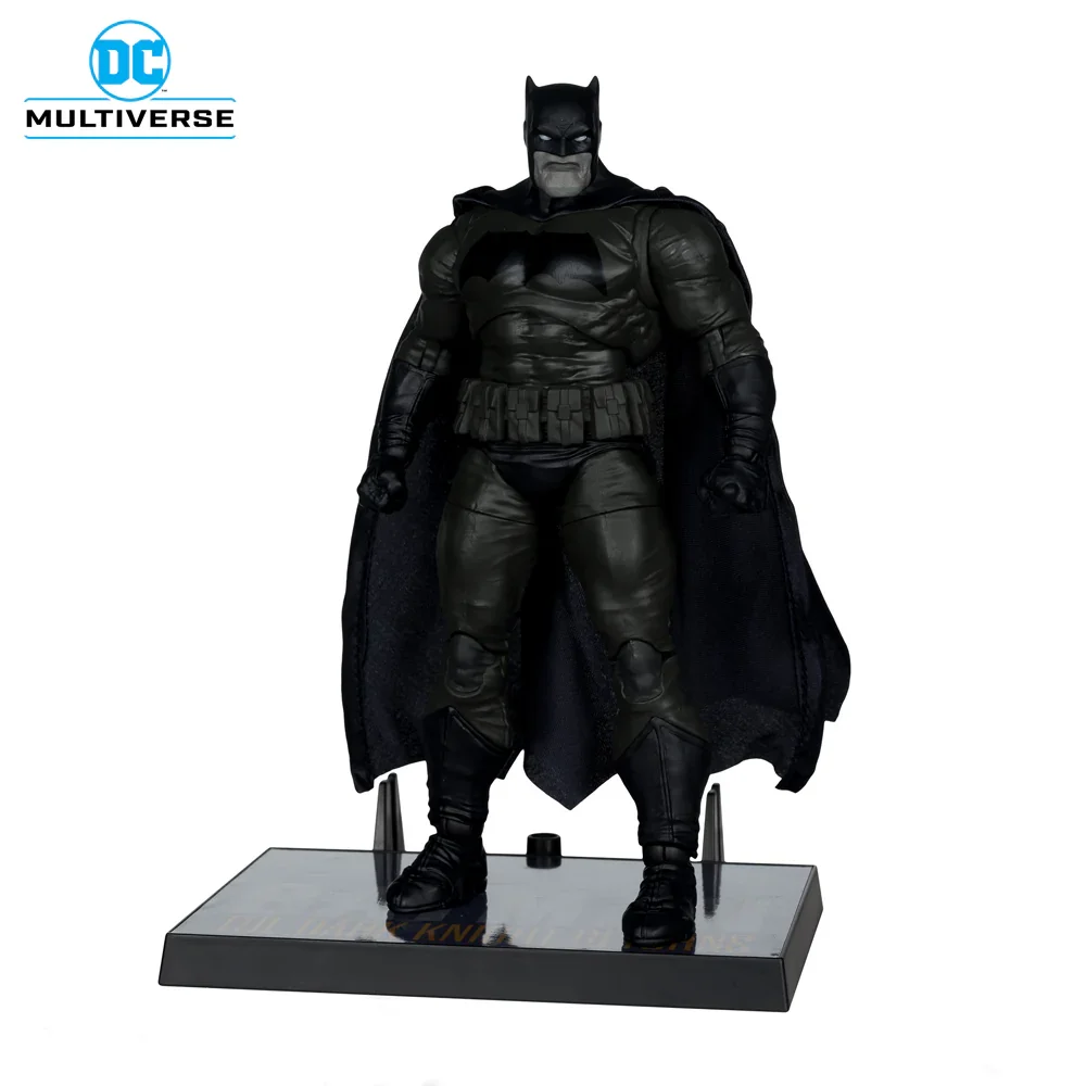 DC Multiverse - Cover Recreations Batman (The Dark Knight Returns) Gold Label 7" Figure - Image 2