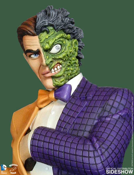 DC Comics - Two-Face Maquette - Image 5