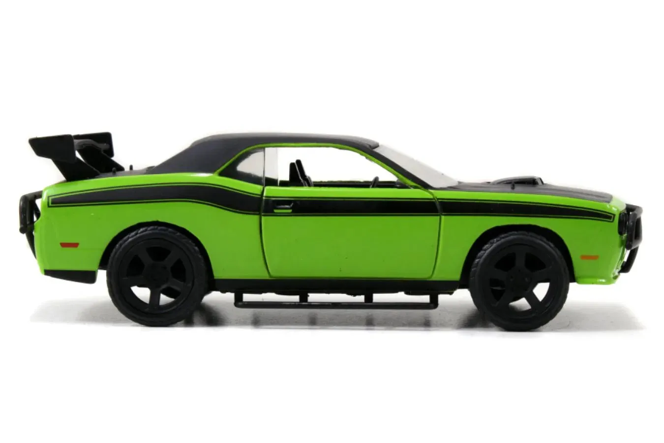 Fast and Furious - '08 Dodge Challenger SRT8 R/R 1:32 Scale Hollywood Ride - Image 4