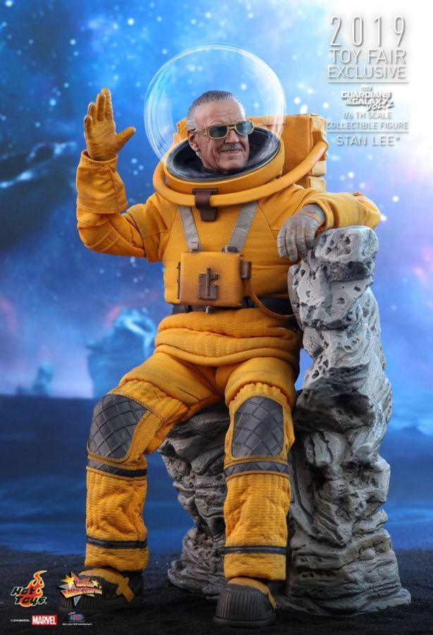 Guardians of the Galaxy: Vol. 2 - Stan Lee 1:6 Scale 12" Action Figure Exclusive - Image 9