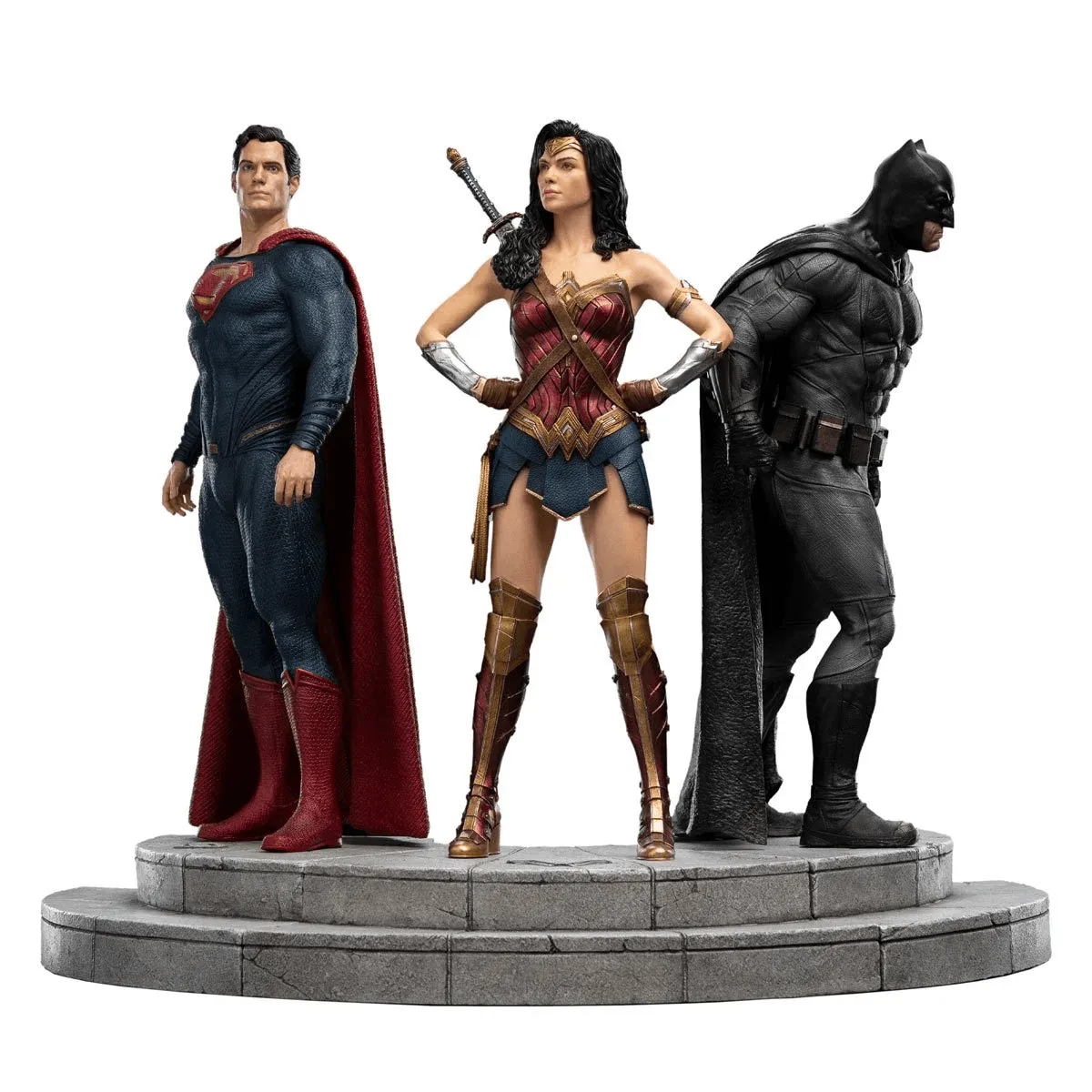 Justice League (2017) - Wonder Woman Statue - Image 14