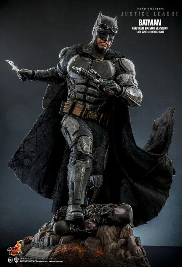 Justice League (2021) - Batman (Tactical Batsuit) 1:6 Scale Action Figure - Image 5