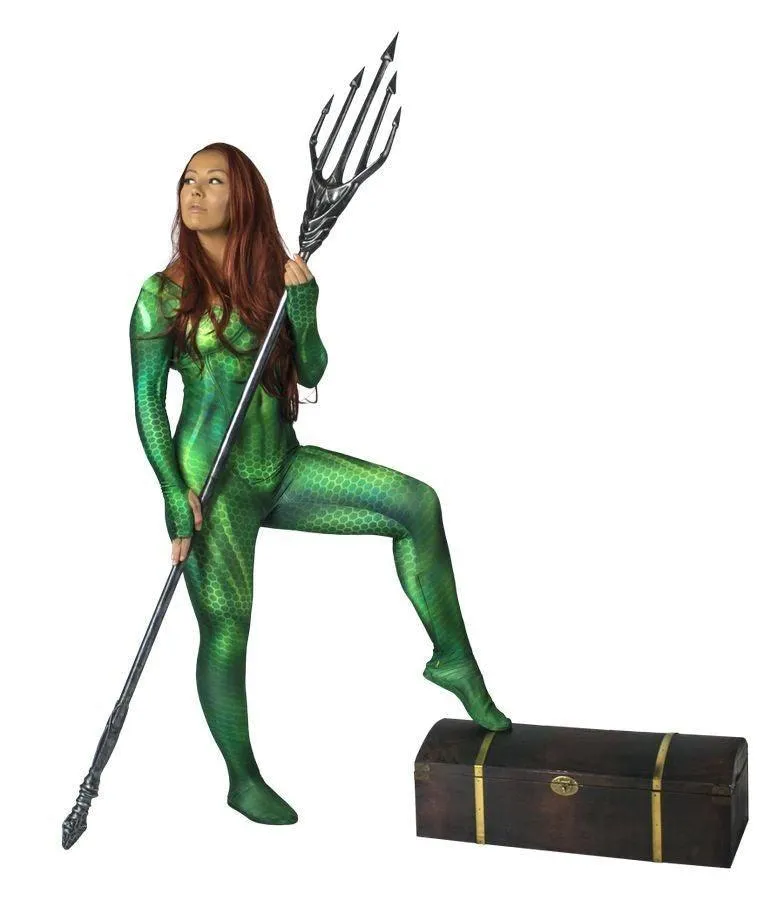 Justice League - Aquaman's Trident with Treasure Chest Life-Size Replica - Image 15