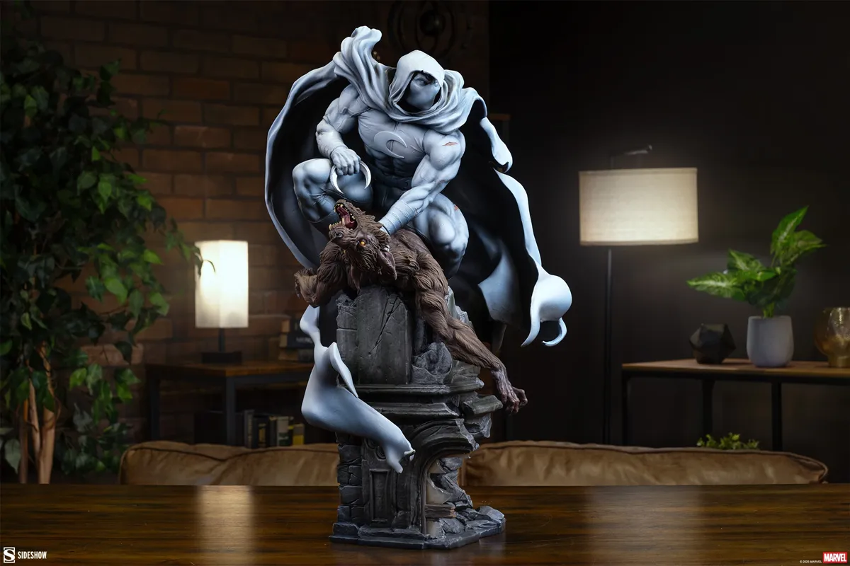 Marvel - Moon Knight Premium Format Statue - Image 2