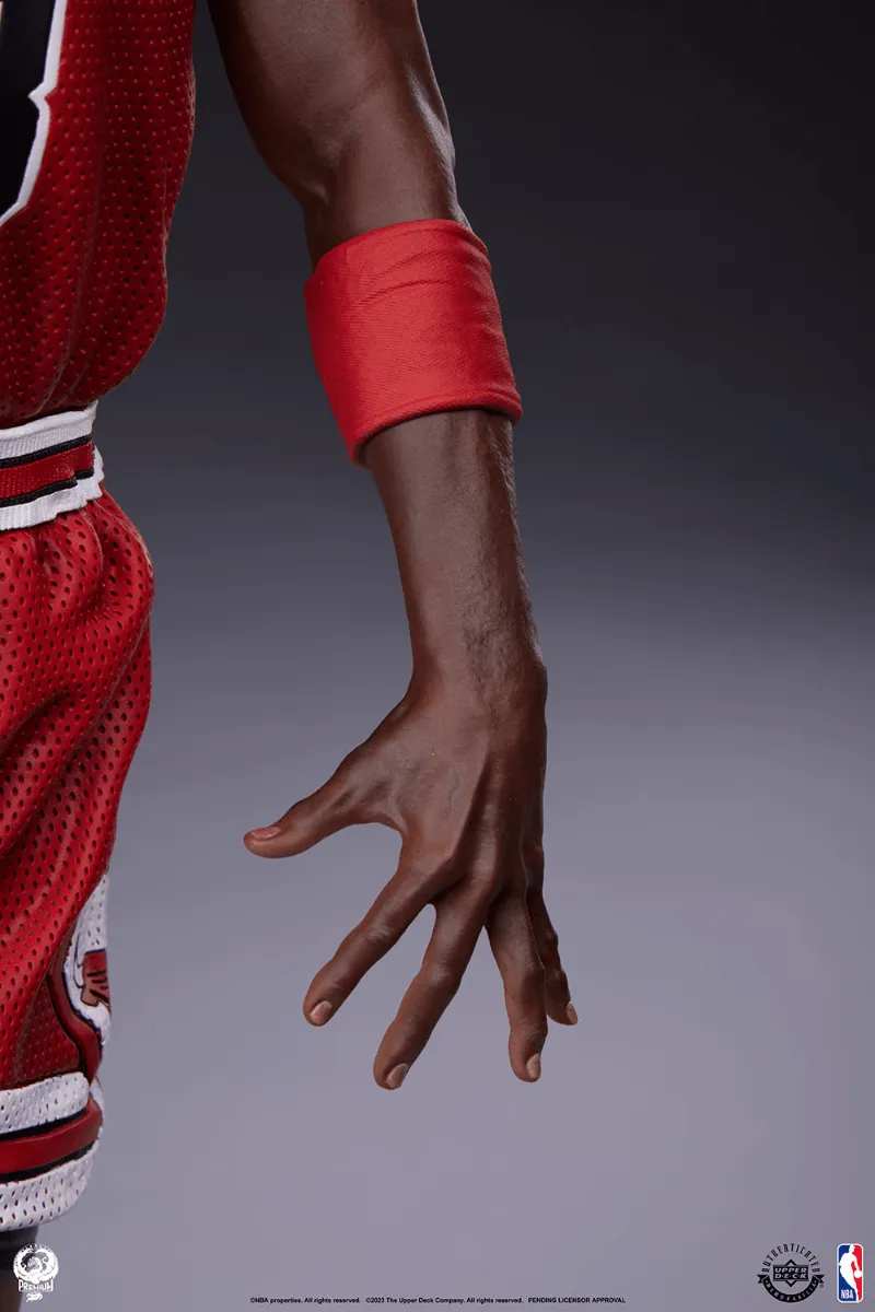 NBA - Michael Jordan 1:4 Scale Statue - Image 15