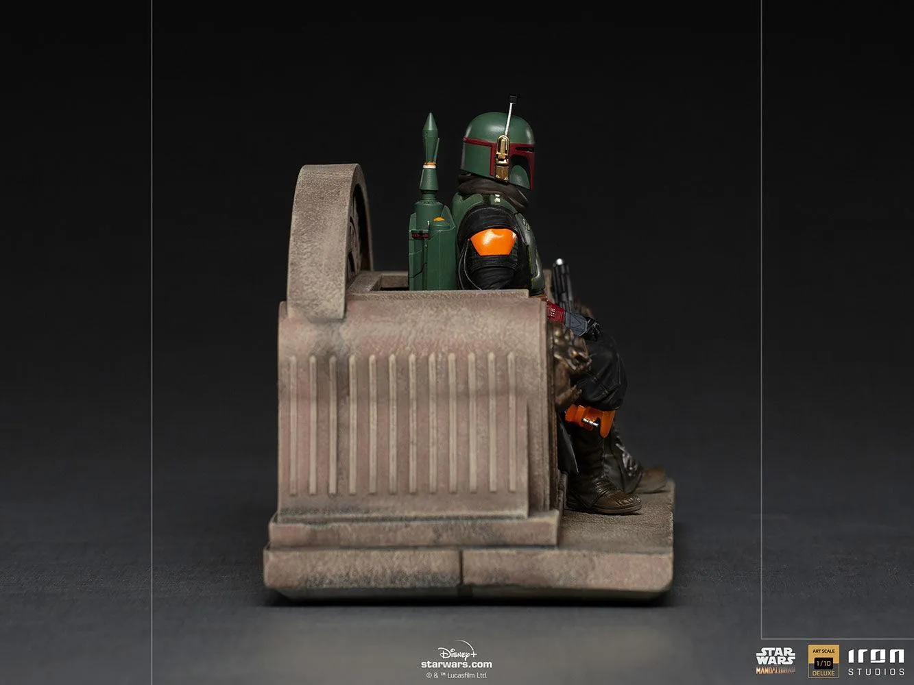 Star Wars: The Mandalorian - Boba Fett on Throne Deluxe 1:10 Scale Statue - Image 5