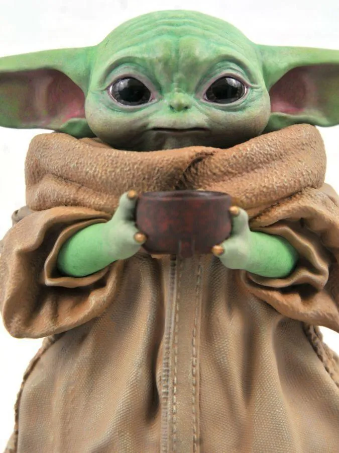 Star Wars: The Mandalorian - The Child with Soup Bowl 1:2 Scale Statue - Image 8