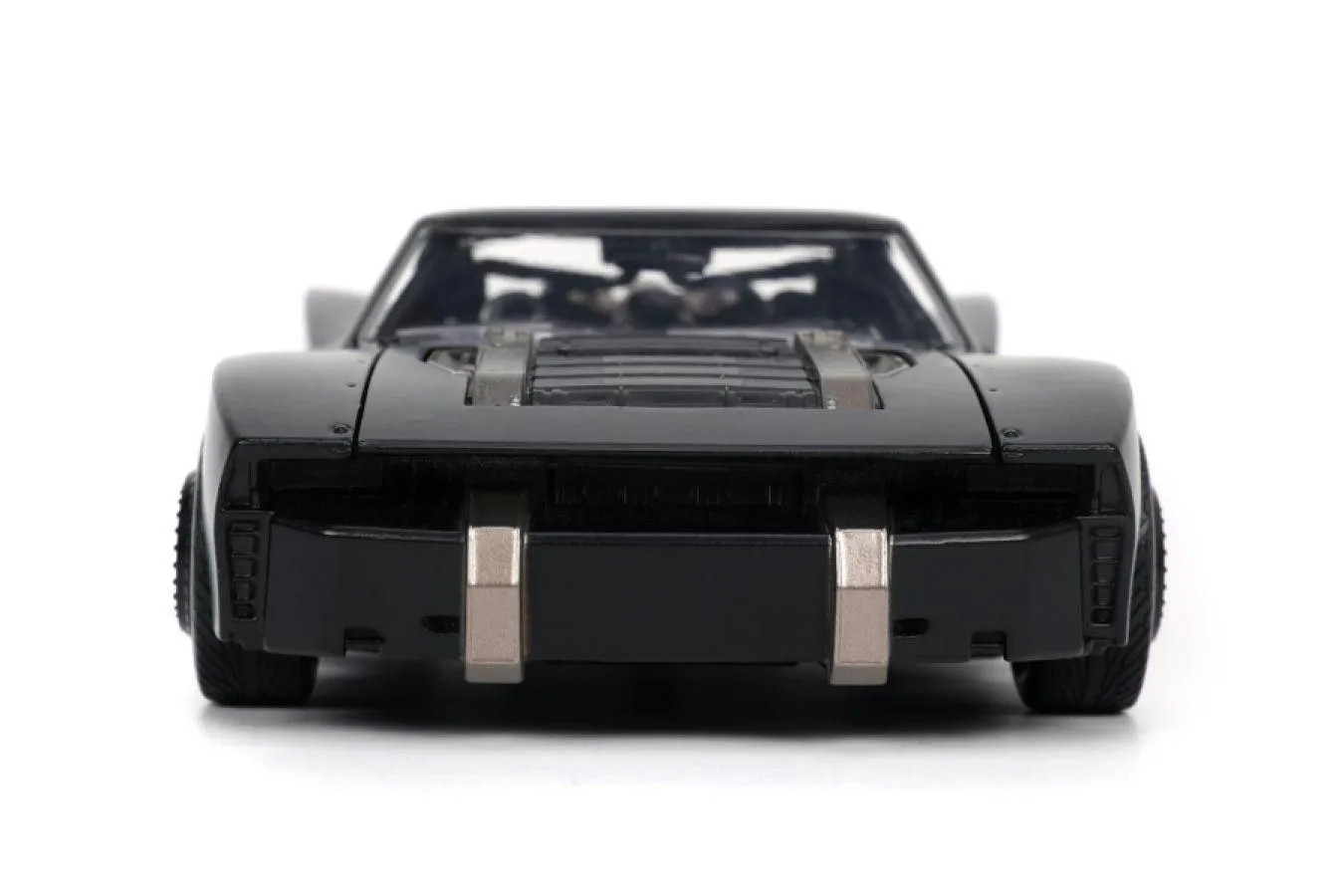 The Batman - Batmobile with Batman 1:24 Scale Hollywood Ride - Image 6