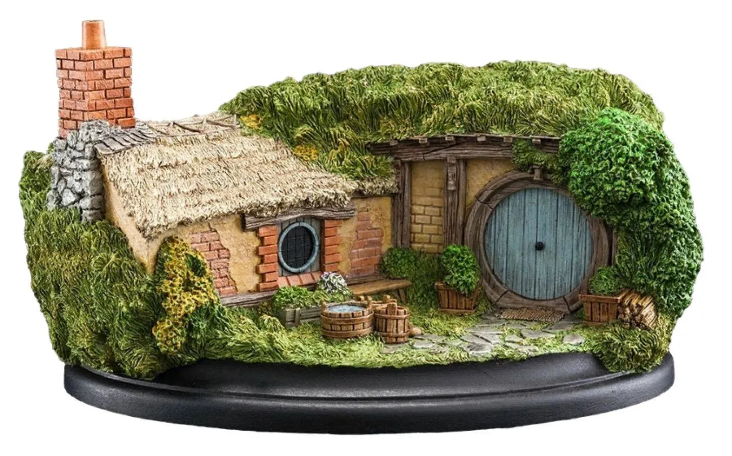 The Hobbit - #35 Bagshot Row Hobbit Hole Diorama