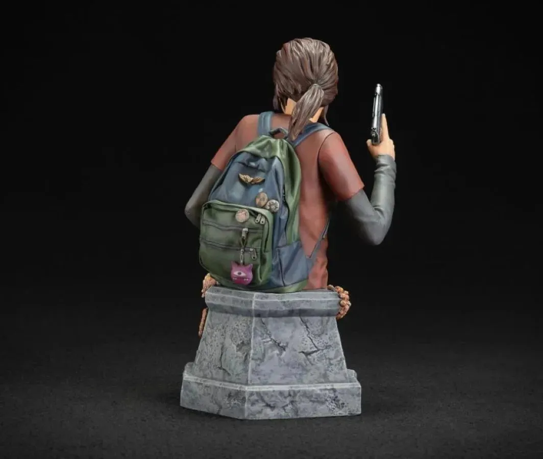 The Last of Us - Ellie with Handgun Bust - Image 5