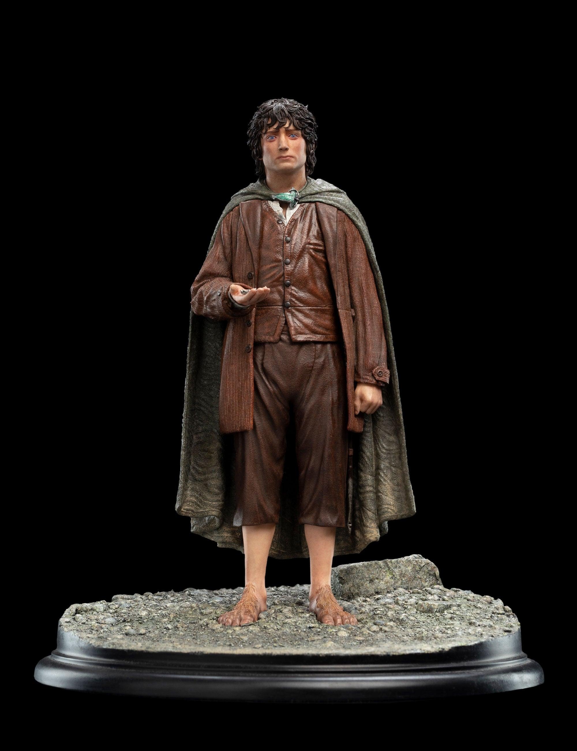 The Lord of the Rings - Frodo Baggins, Ringbeaer Classic Series 1:6 Scale Statue - Image 2