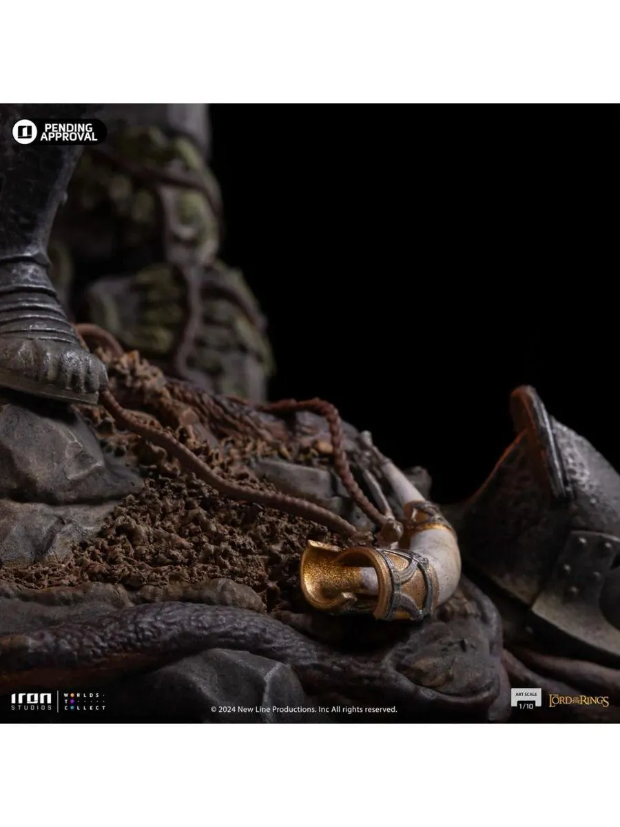 The Lord of the Rings - Lurtz, Uruk-Hai Leader 1:10 Scale Statue - Image 8