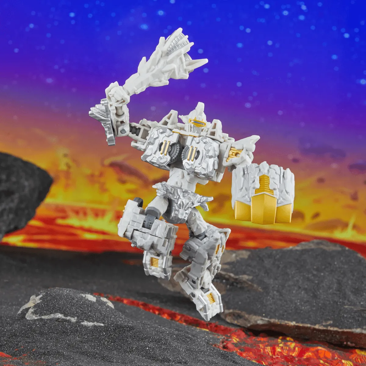 Transformers Legacy United: Deluxe Class - Infernac Universe Nucleous - Image 6