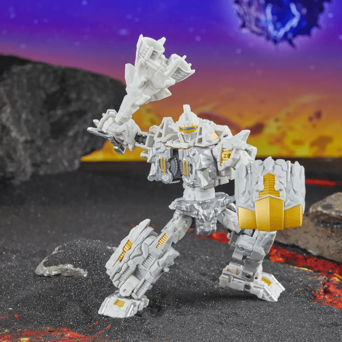Transformers Legacy United: Deluxe Class - Infernac Universe Nucleous - Image 8
