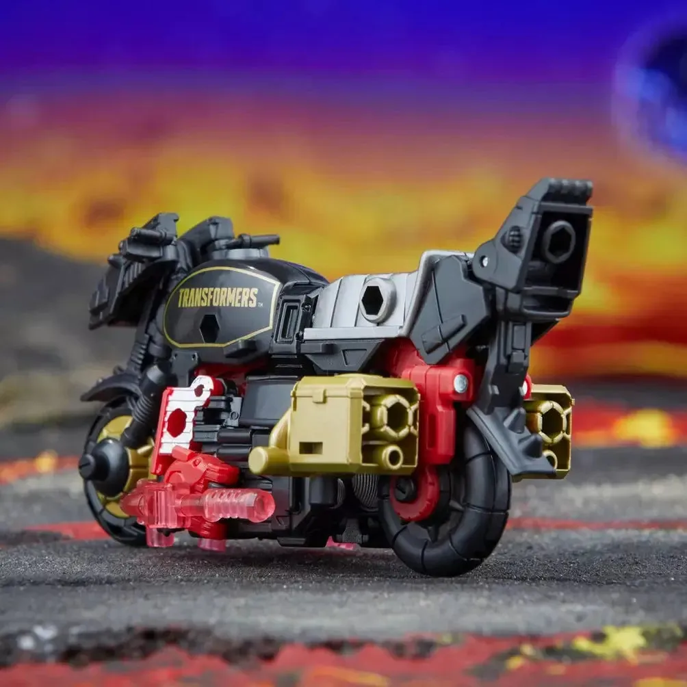 Transformers Legacy United: Deluxe Class - Star Raider Road Pig - Image 13