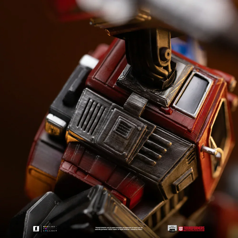 Transformers - Optimus Prime Demi Art 1:20 Scale Statue - Image 17